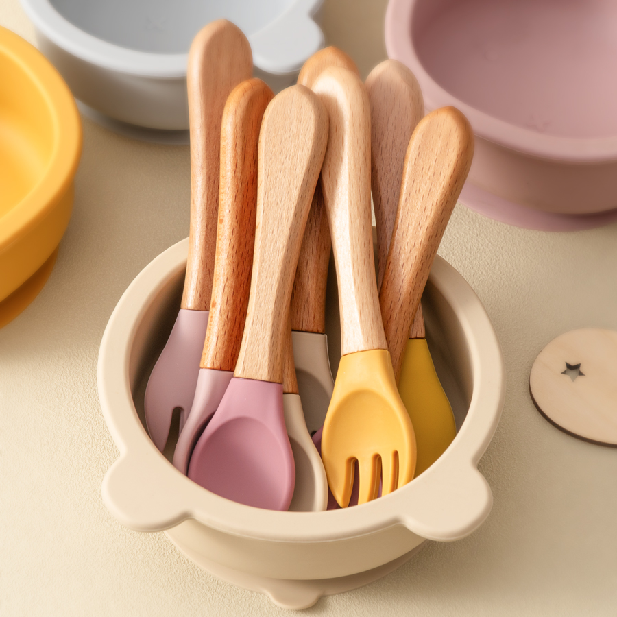 Baby Food Feeder - Mamaplan シリコーンベビースプーンフォーク木製ハンドルスプーンフォークベビー用品授乳トレーニングカトラリーベビー食器ベビー用品