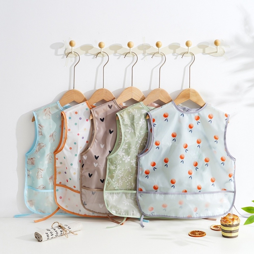 防水ベビー用お食事エプロン ノースリーブデザイン 漫画プリン - Baby Food Apron のレビューと価格